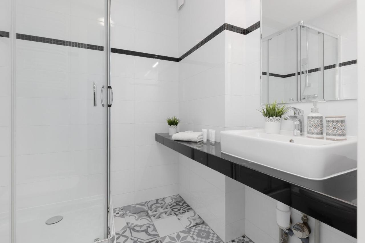 Old Town Spacious Apartment Bonifraterska By Renters Warsaw Luaran gambar