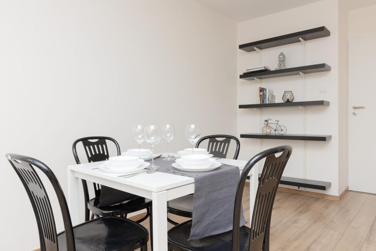 Old Town Spacious Apartment Bonifraterska By Renters Warsaw Luaran gambar